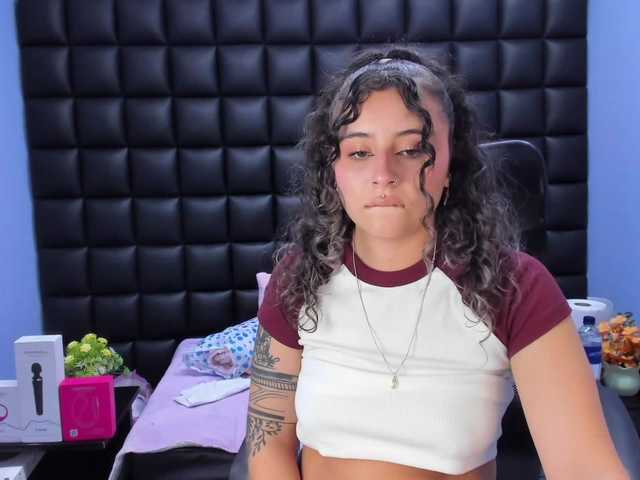 tinylove from BongaCams is Freechat