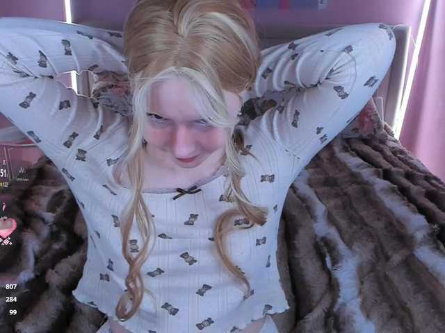 1stEva's BongaCams show and profile