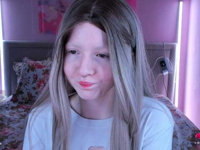 1stEva's BongaCams show and profile