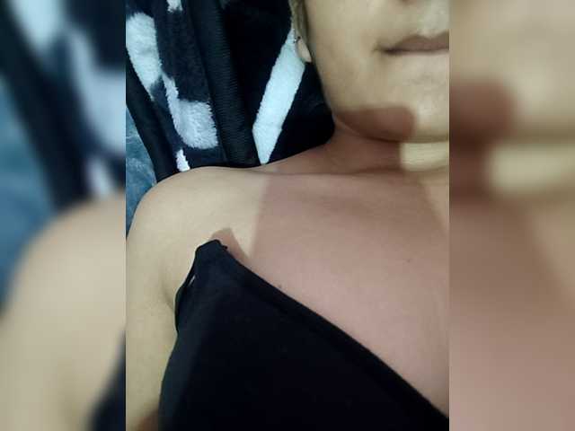 CamX1's BongaCams show and profile