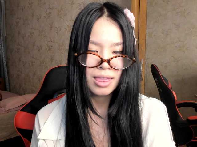 amiya-cute's BongaCams show and profile