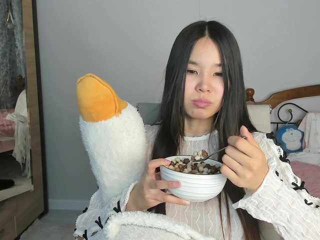 amiya-cute's BongaCams show and profile