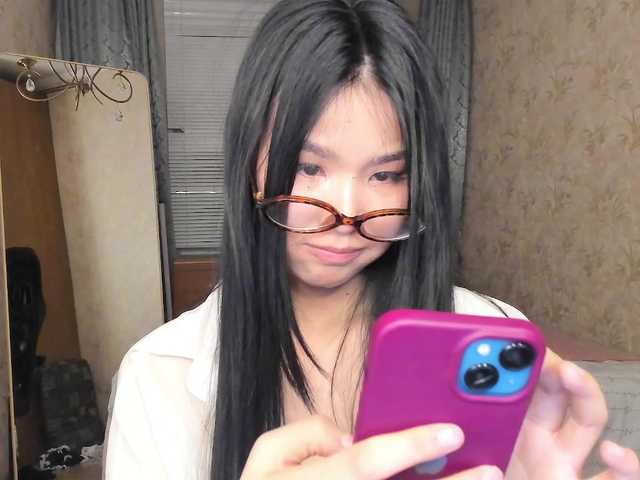 amiya-cute's BongaCams show and profile