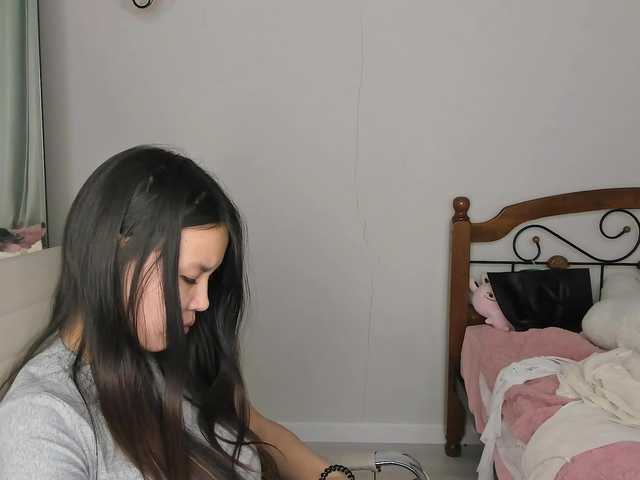 amiya-cute's BongaCams show and profile