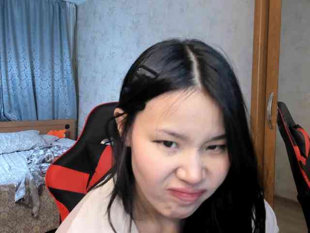 amiya-cute Live Webcam on BongaCams