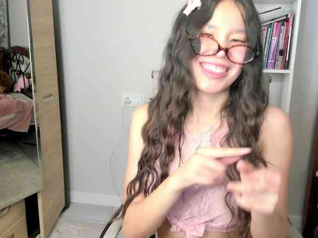 amiya-cute webcam