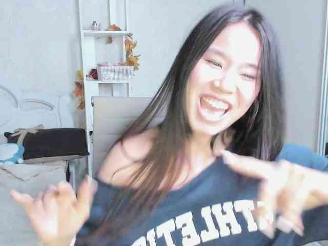 live cam room Amiya-cute