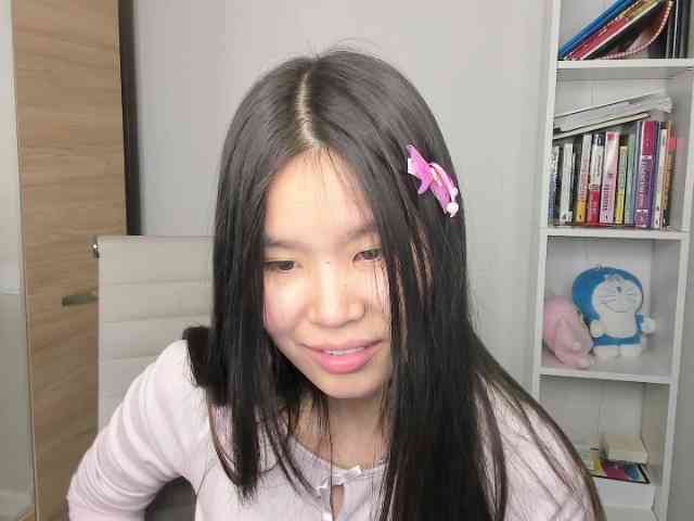 amiya-cute webcam