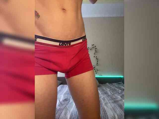 Alex20004 Live Webcam on BongaCams