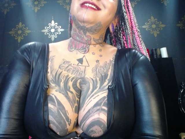 Eli-spank's BongaCams show and profile