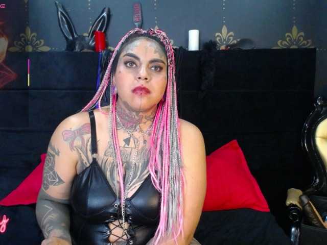 Eli-spank's BongaCams show and profile