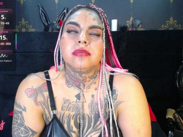 Eli-spank's BongaCams show and profile