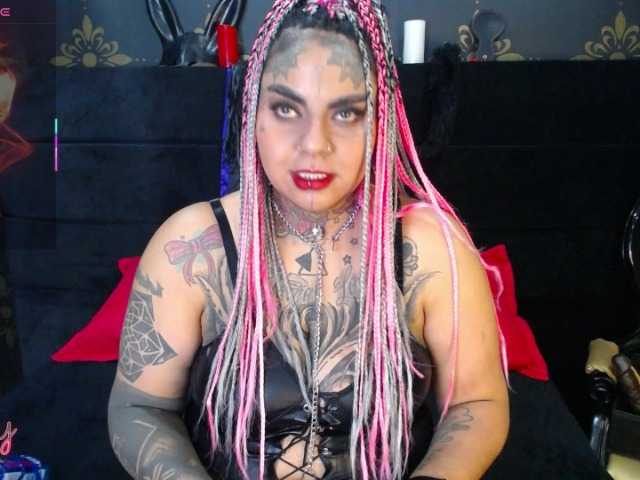 Eli-spank's BongaCams show and profile