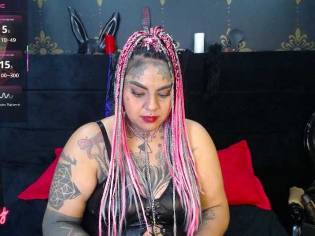 Eli-spank's BongaCams show and profile