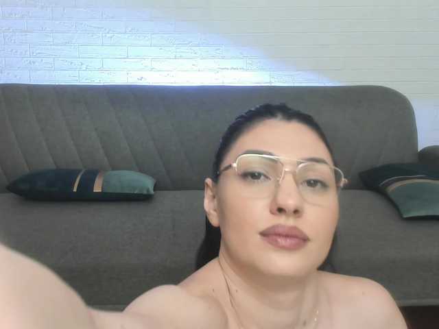 Baby-Ava's BongaCams show and profile