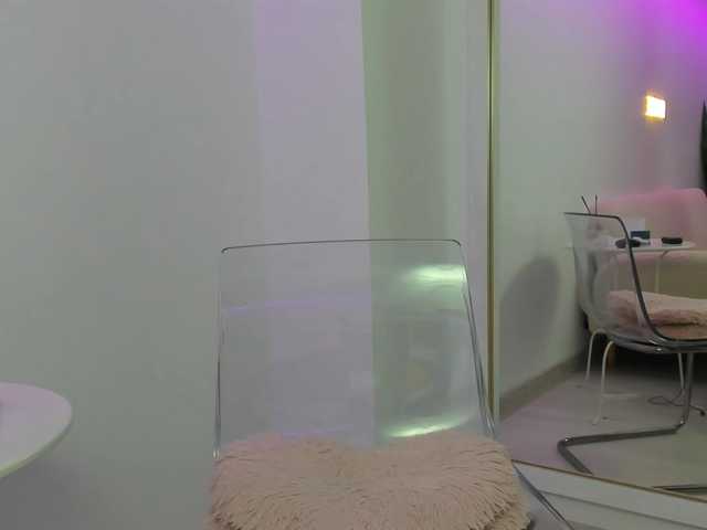 Baby-Ava's BongaCams show and profile