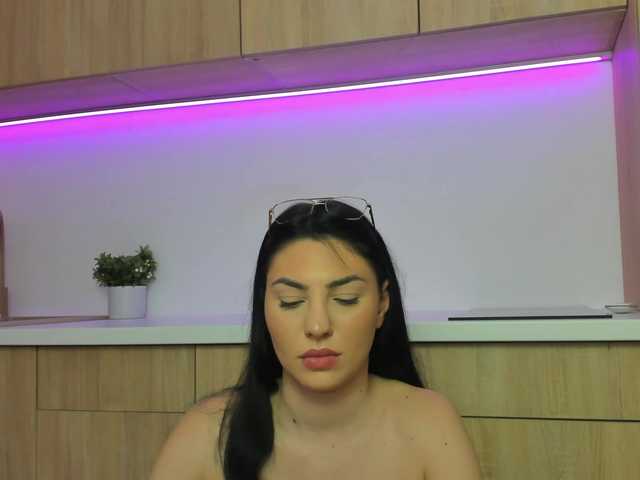 Baby-Ava's BongaCams show and profile