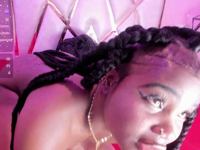 IrisHerrera's BongaCams show and profile