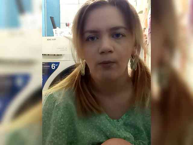 ScarletMoon-666 webcam