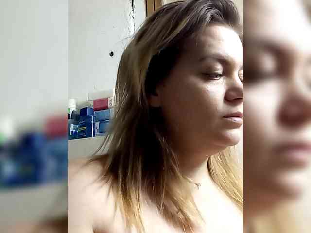 ScarletMoon-666 webcam