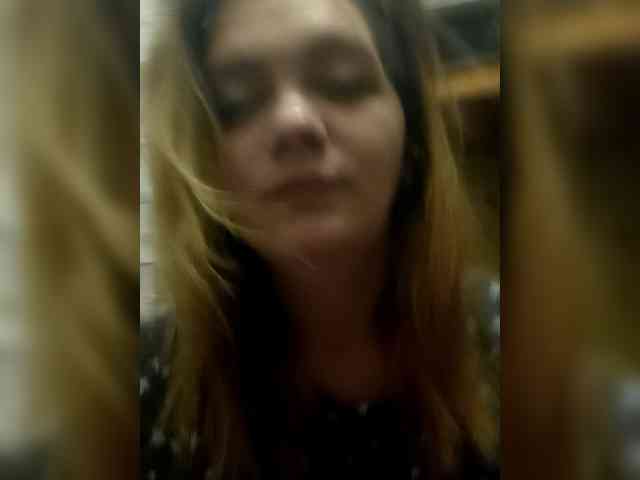 ScarletMoon-666 webcam