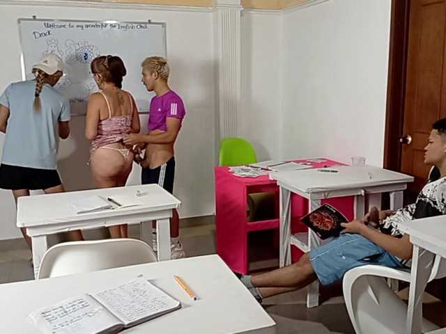 B612a's BongaCams show and profile