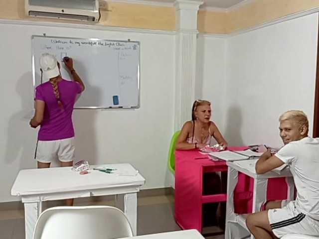 B612a's BongaCams show and profile