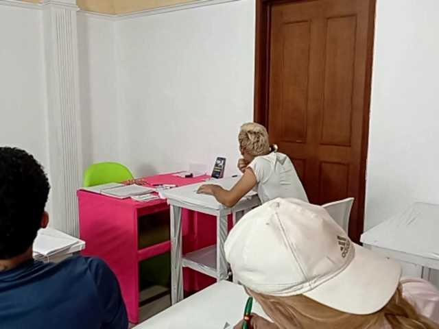 B612a's BongaCams show and profile