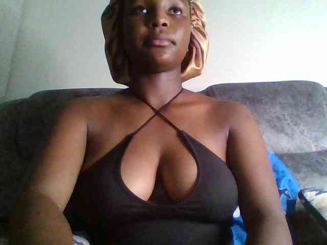 Sexxy-ebony2025 webcam