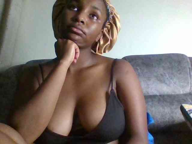 Sexxy-ebony2025 webcam