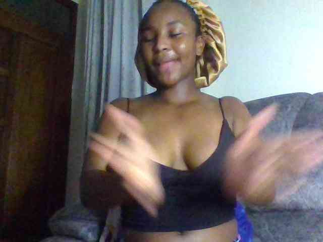 Sexxy-ebony2025 webcam