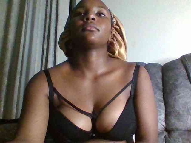 Sexxy-ebony2025 webcam