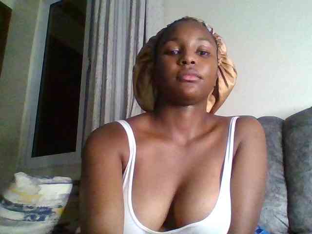 Sexxy-ebony2025 webcam