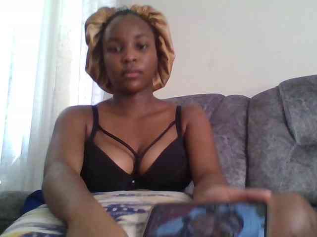 Sexxy-ebony2025 webcam