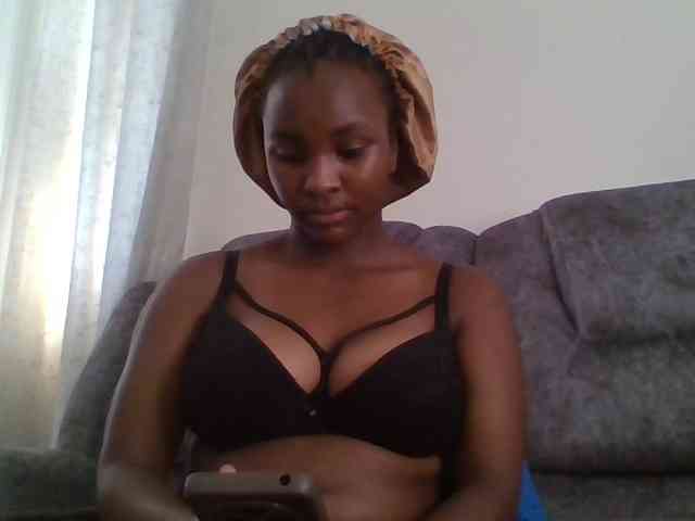 Sexxy-ebony2025 webcam