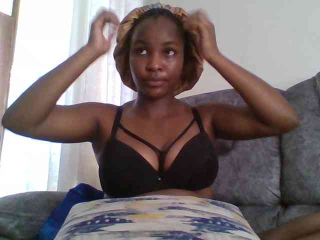 Sexxy-ebony2025 webcam