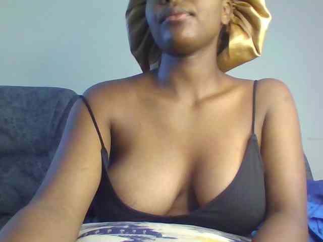 Sexxy-ebony2025 webcam