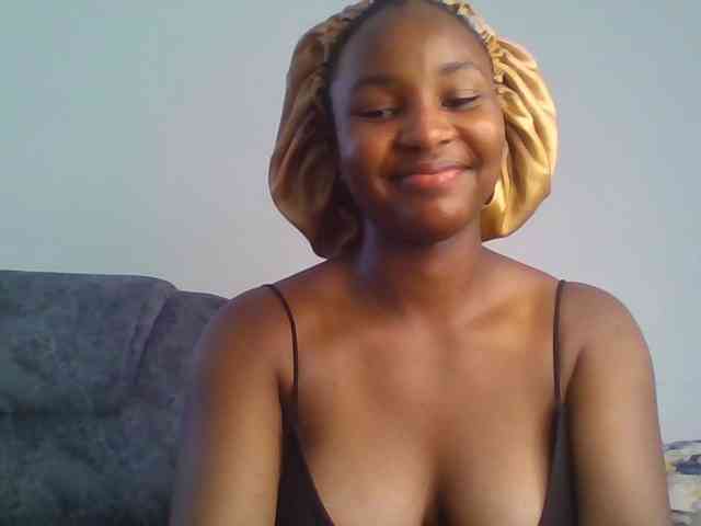 Sexxy-ebony2025 webcam