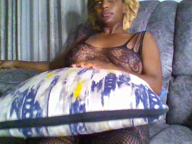 Sexxy-ebony2025 webcam