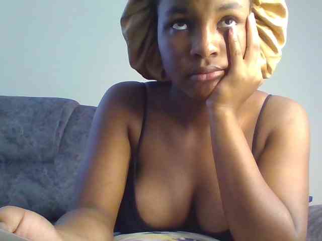 Sexxy-ebony2025 webcam