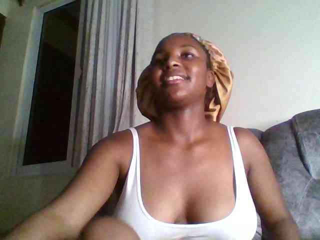 Sexxy-ebony2025 webcam