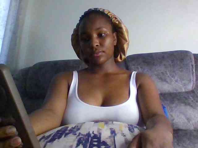 Sexxy-ebony2025 webcam