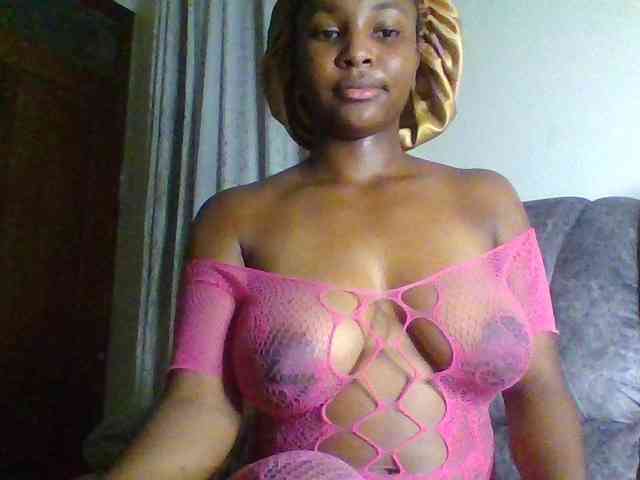 Sexxy-ebony2025 webcam