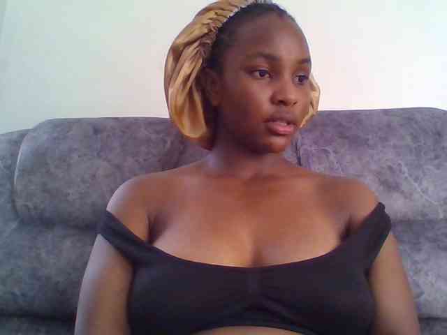 Sexxy-ebony2025 webcam