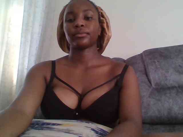 Sexxy-ebony2025 webcam