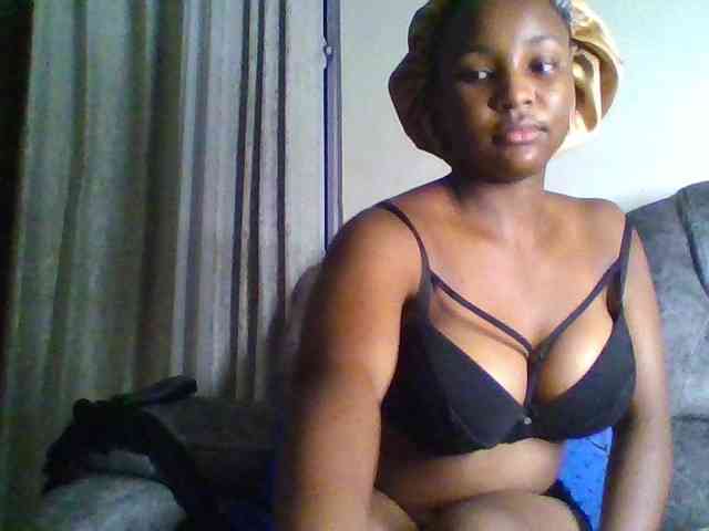 Sexxy-ebony2025 webcam