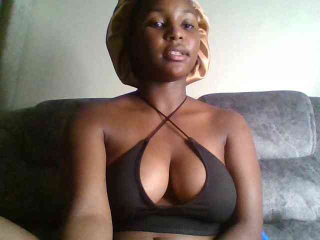 Sexxy-ebony2025 webcam