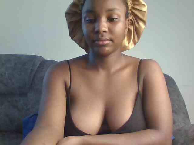 Sexxy-ebony2025 webcam