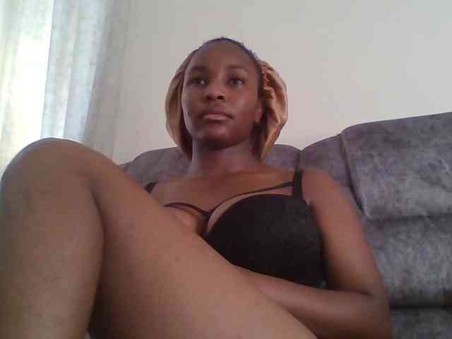 Sexxy-ebony2025 webcam