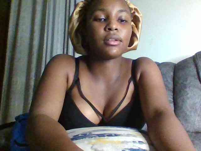 Sexxy-ebony2025 webcam